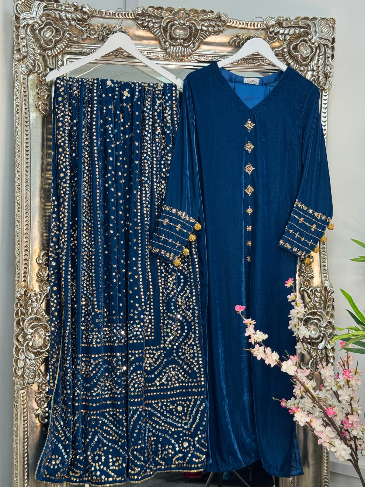 Komal - Velvet - Teal Blue