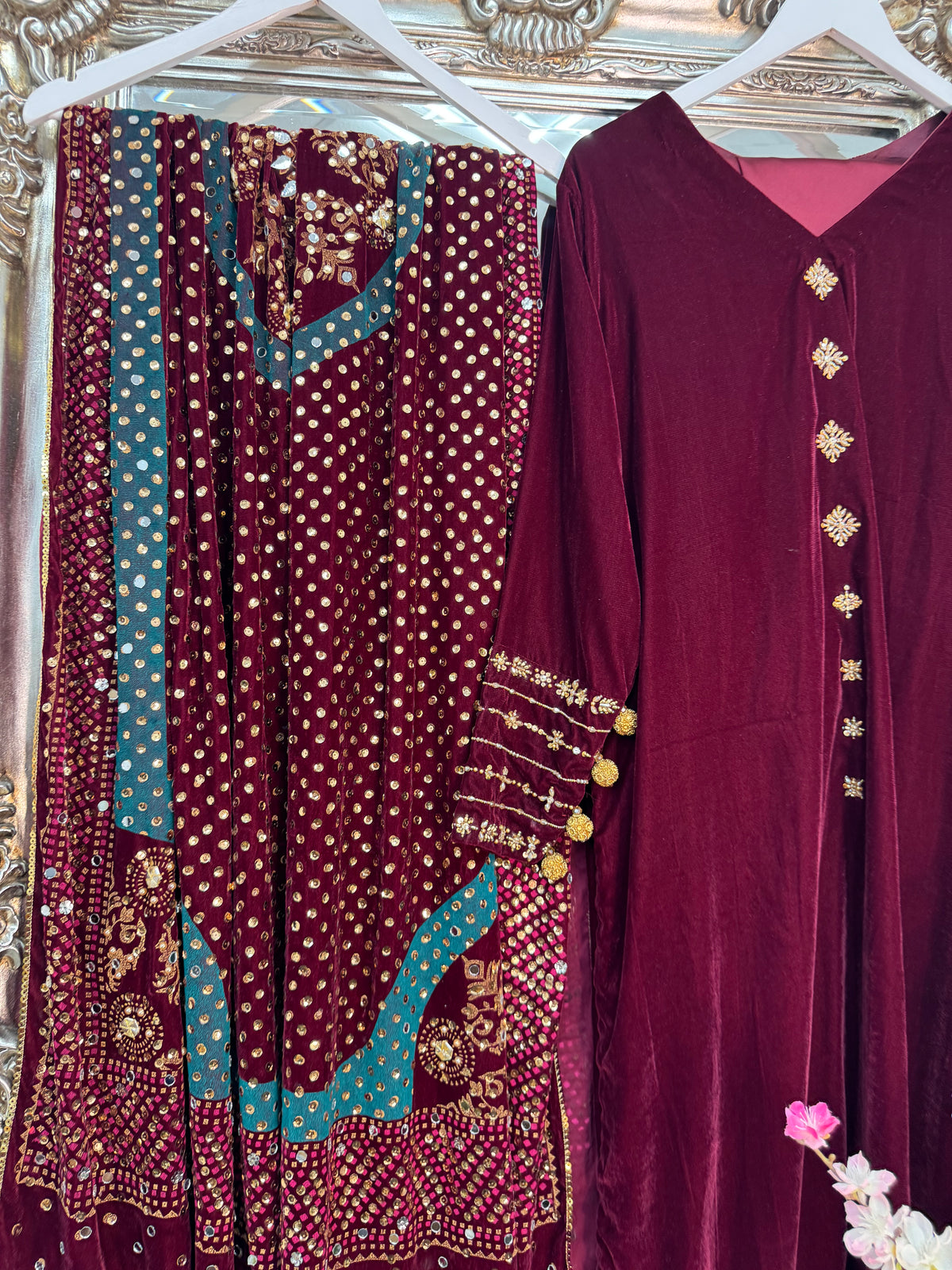 Komal - Velvet - Maroon