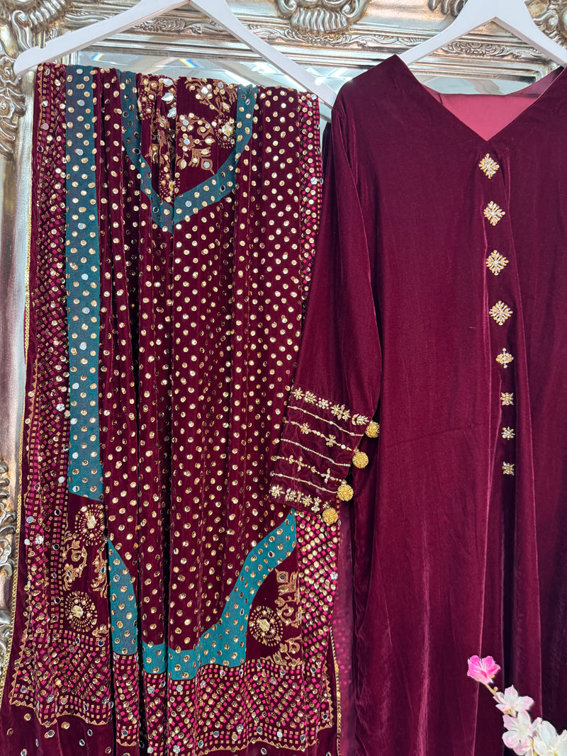 Komal - Velvet - Maroon
