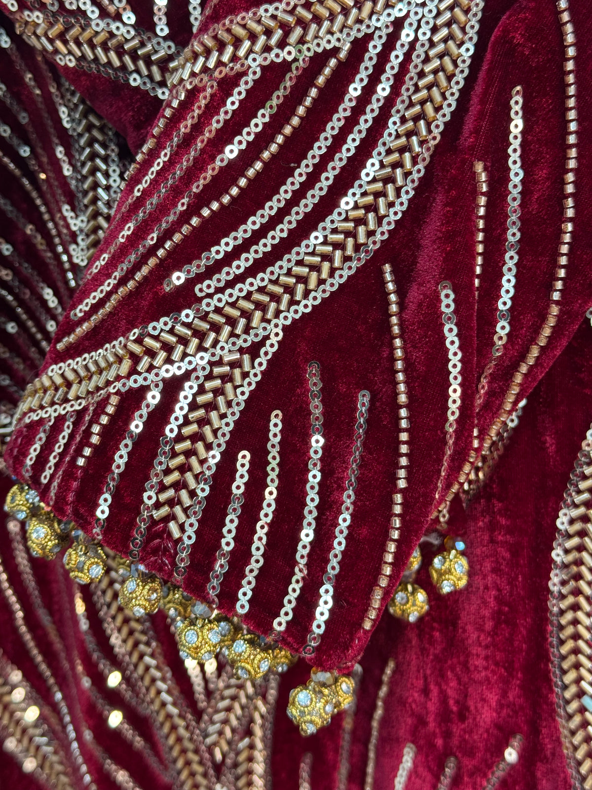 Pia - Cutdana Velvet- Maroon