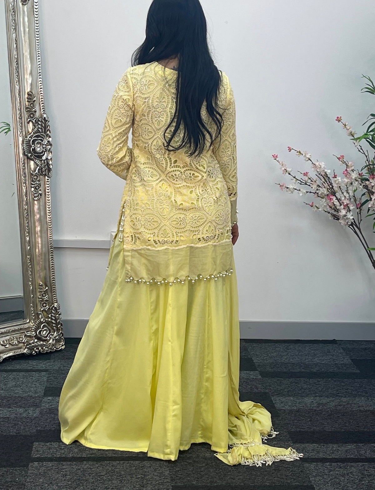 Mano - Luxury Chikankaari