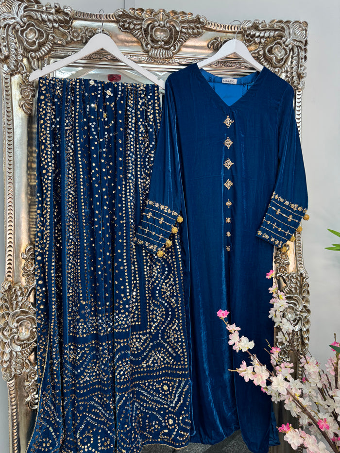 Komal - Velvet - Teal Blue