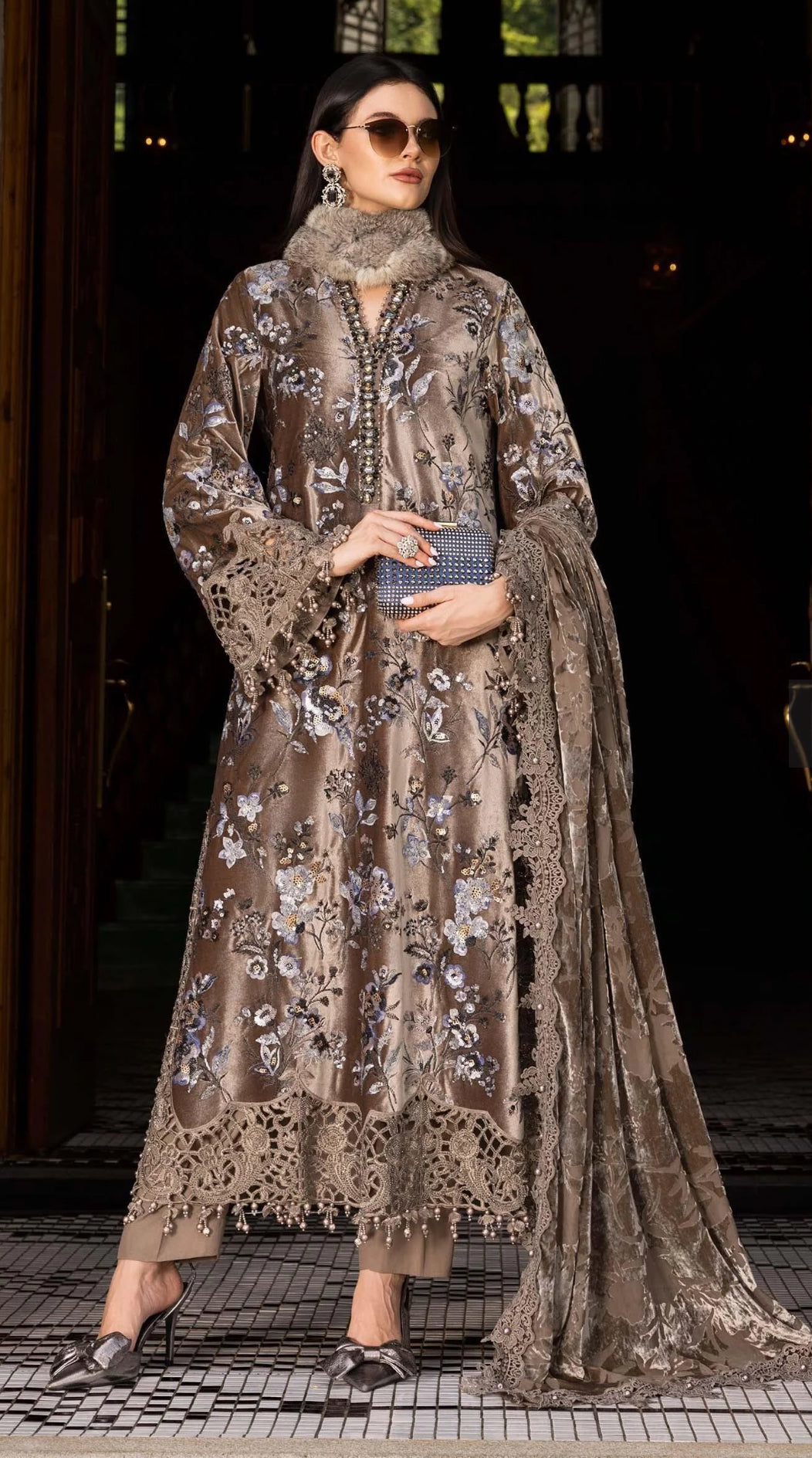 Maria B Luxury Velvet - Brown - D3