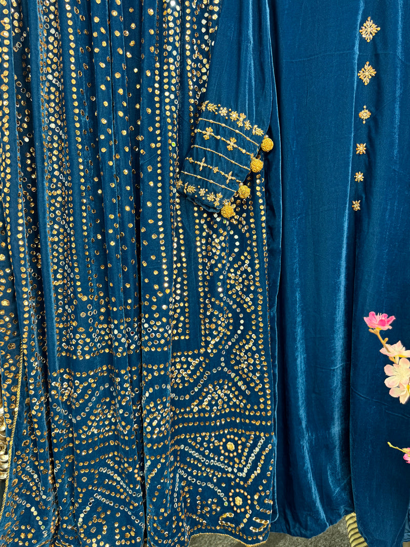 Komal - Velvet - Teal Blue