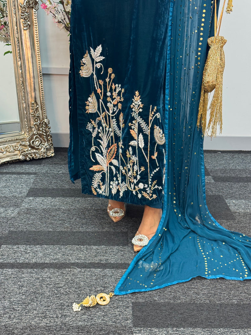 (Preorder 4 weeks) Ayeza - Velvet Teal -