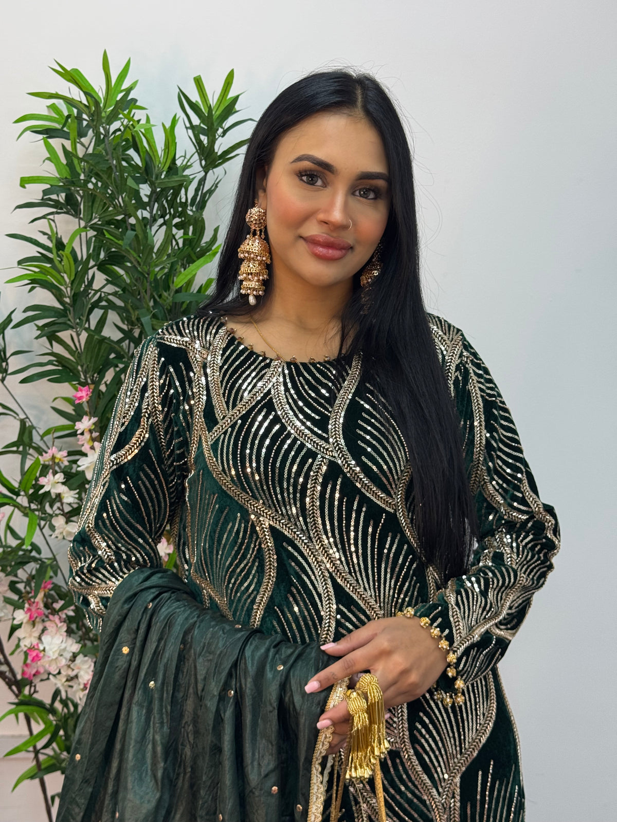 Pia - Cutdana Velvet- Green -