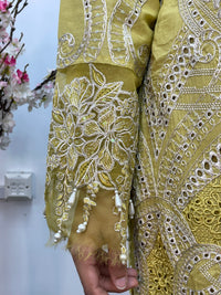 Maria B Inspired - Luxury Lawn 25 -