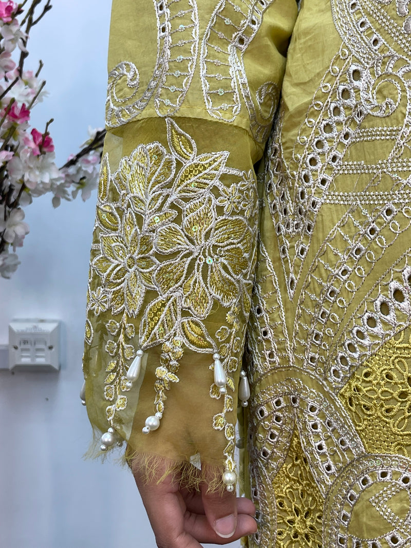 Maria B Inspired - Luxury Lawn 25 -