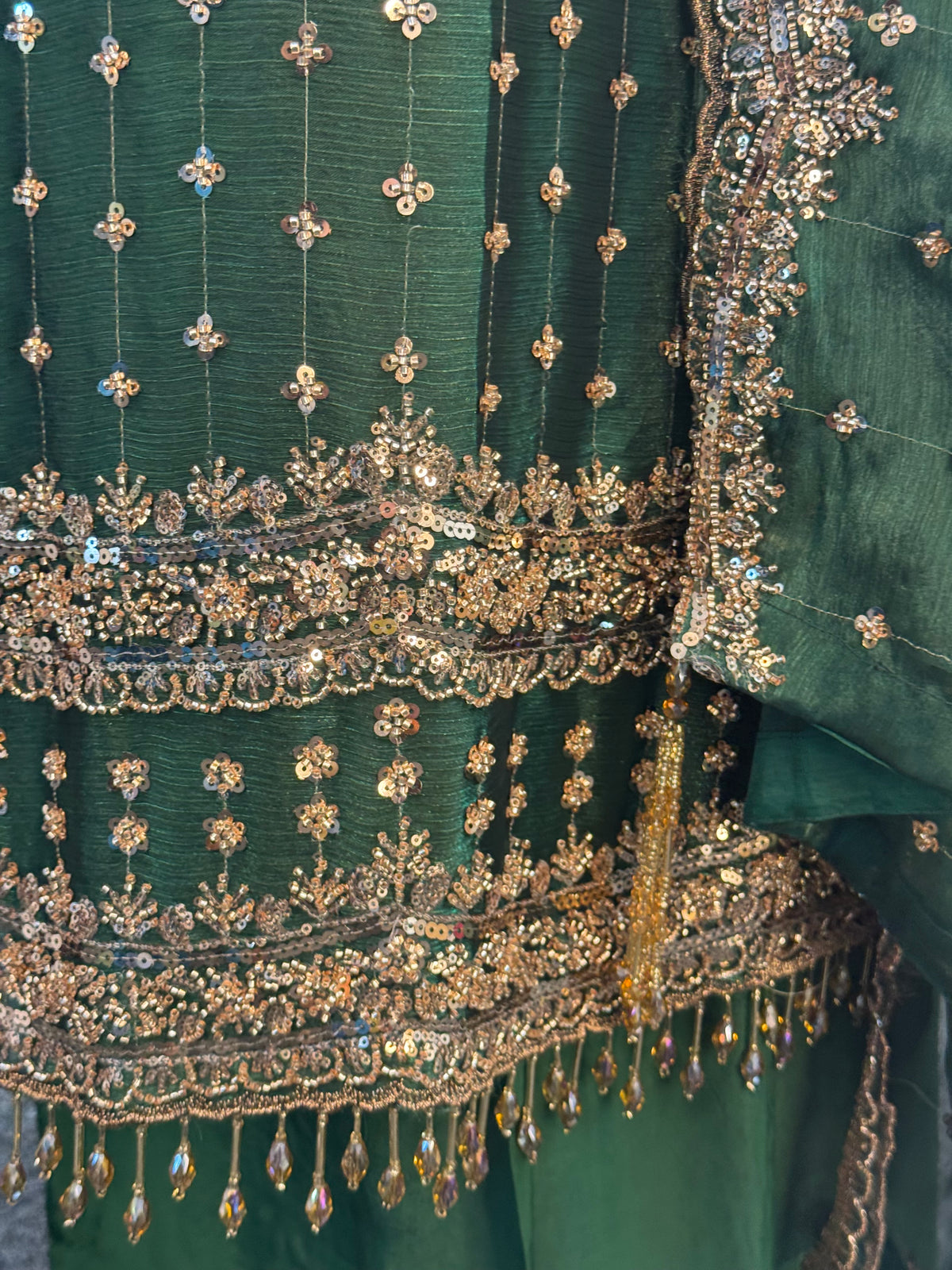 Parwana - Green - Cutdana