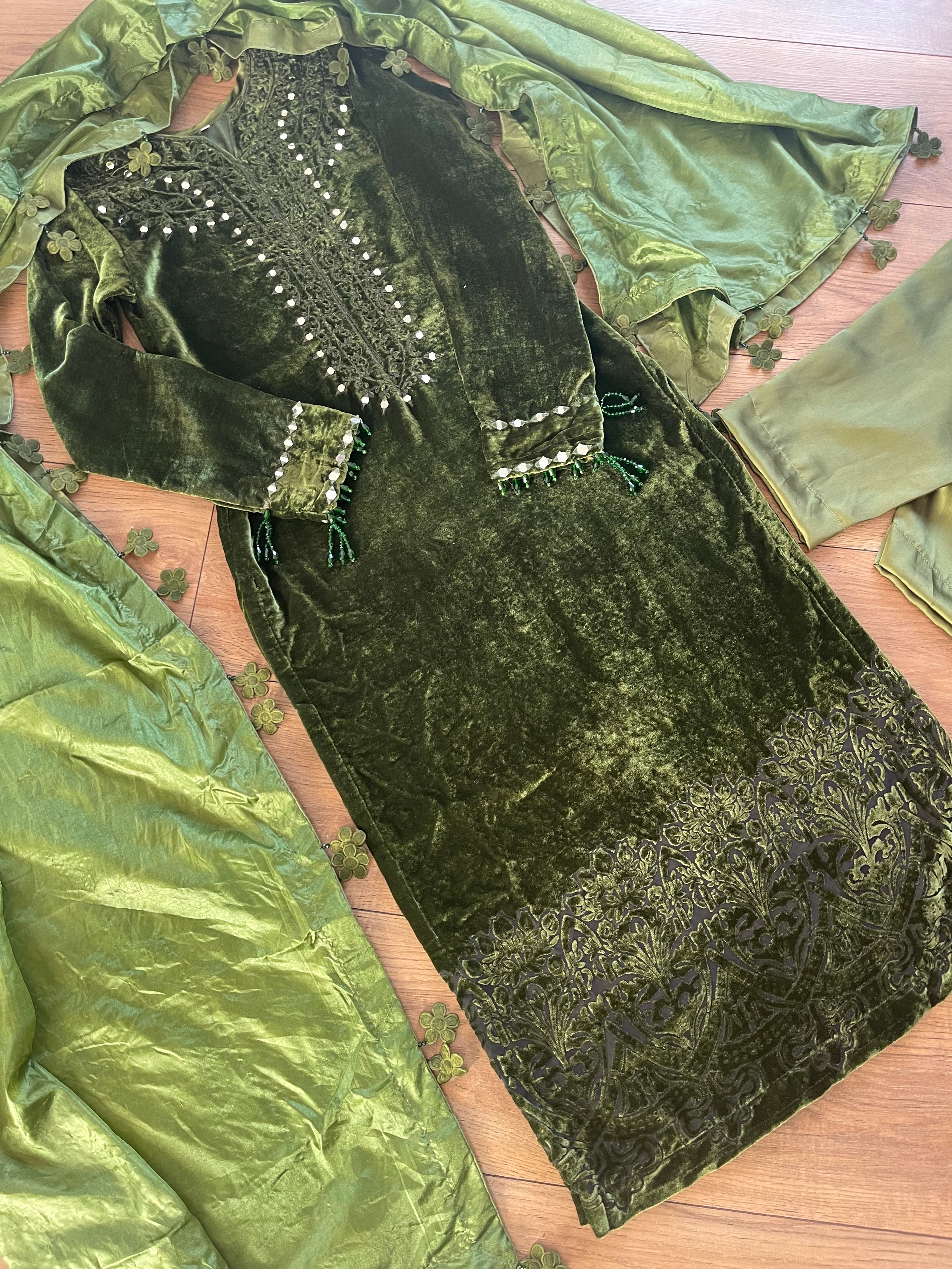 “Olivia” Sheesha X Velvet Olive Green Plachi Daman with silk dupatta winter - Rang de Boutique