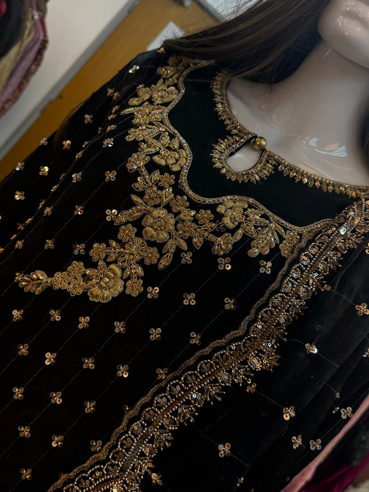 Parwana - Black- Cutdana