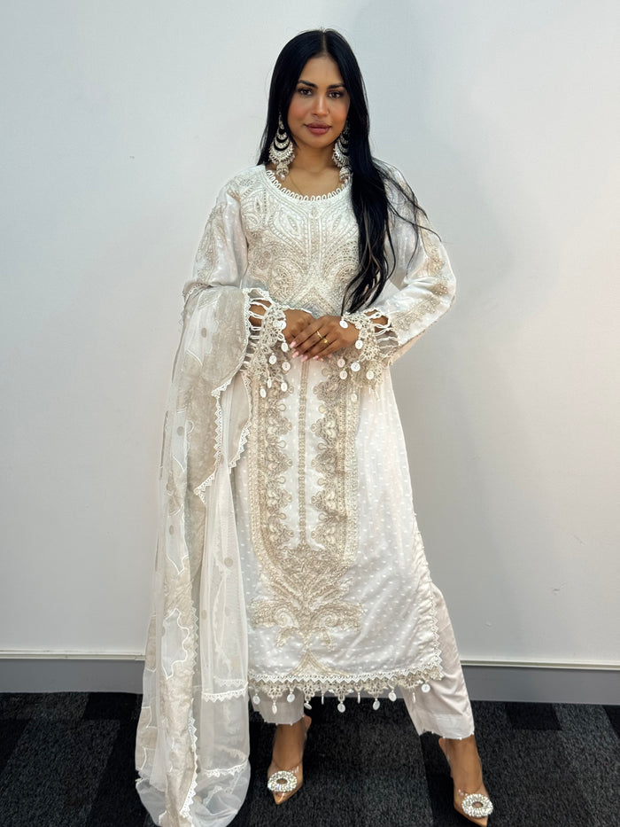 Maria B Luxury Lawn - 2026 - White
