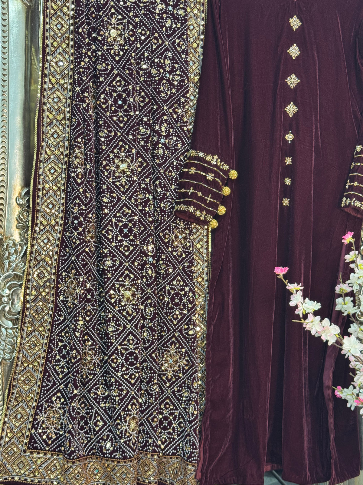 Komal - Velvet - Burgundy