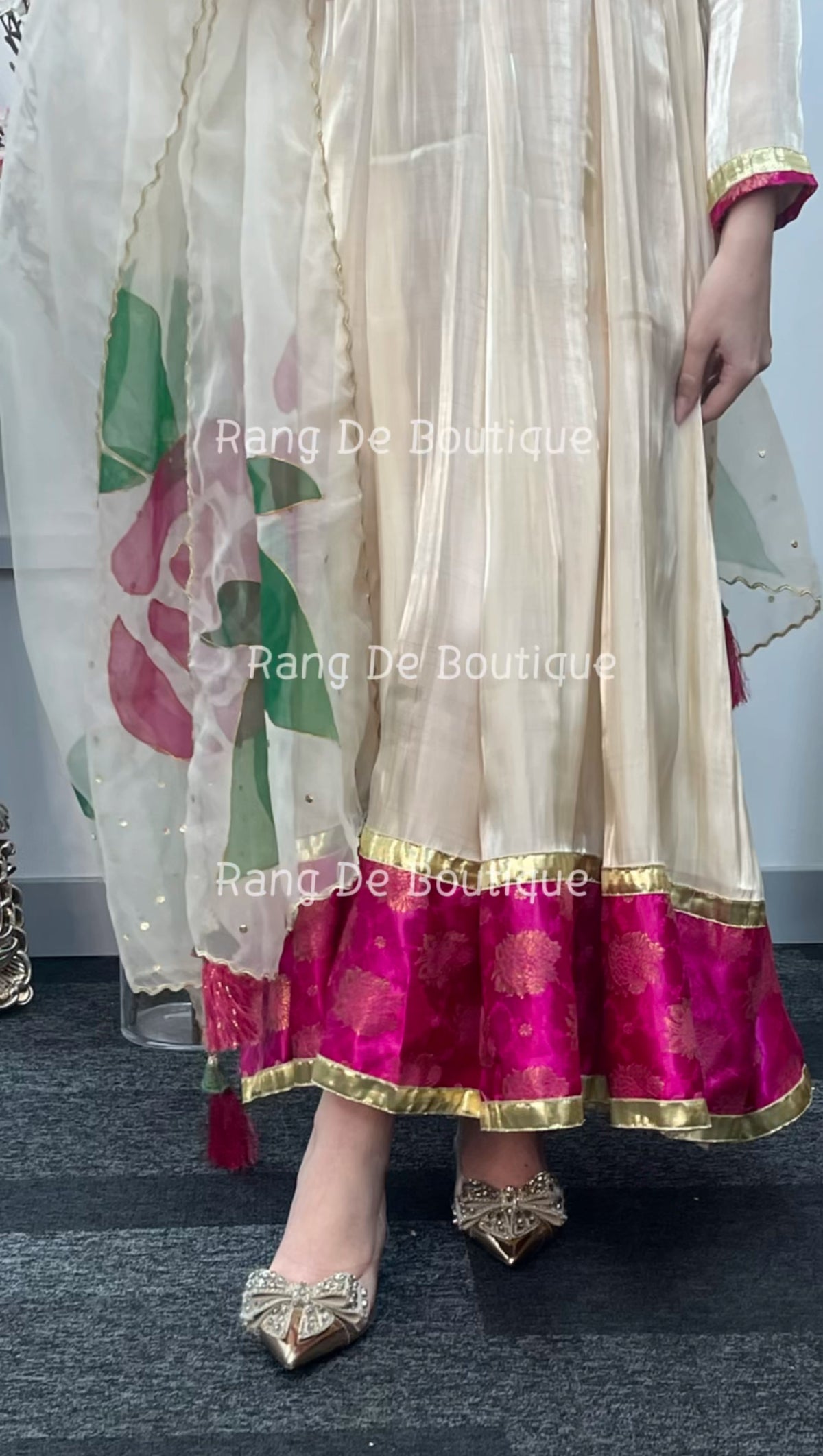 Noor bano - Gold Pishwas with Hand Painted Dupatta -