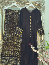 Komal - Velvet - Chocolate Brown