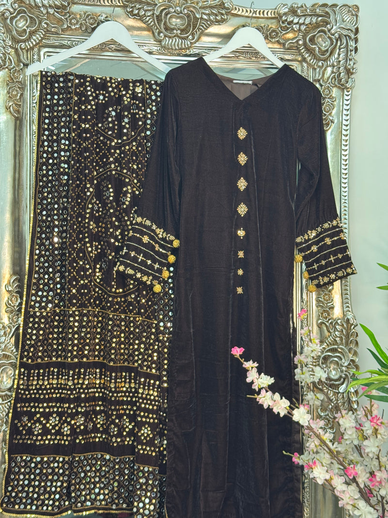 Komal - Velvet - Chocolate Brown