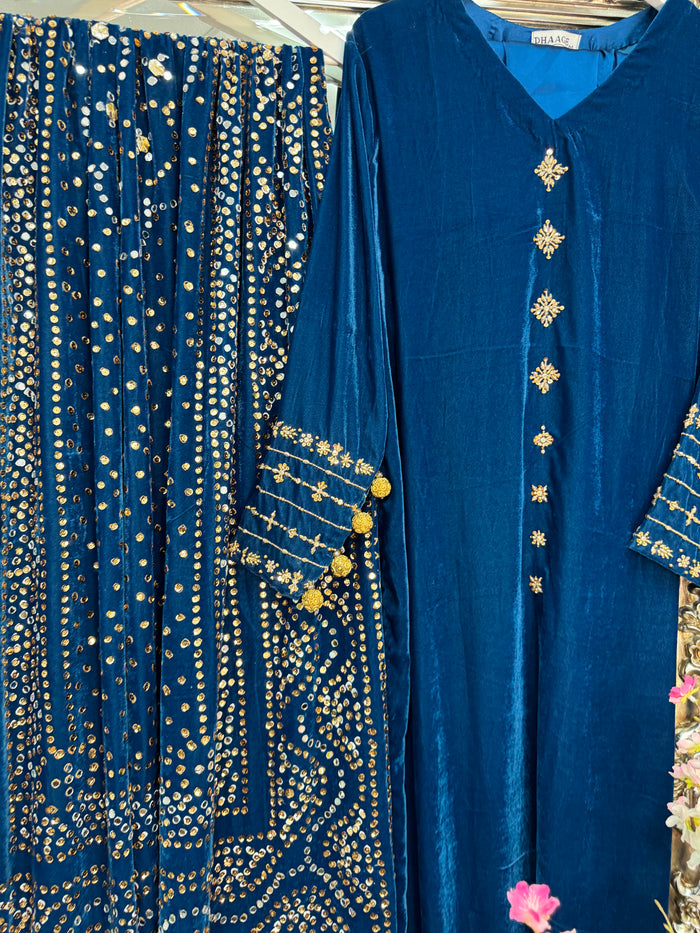 Komal - Velvet - Teal Blue