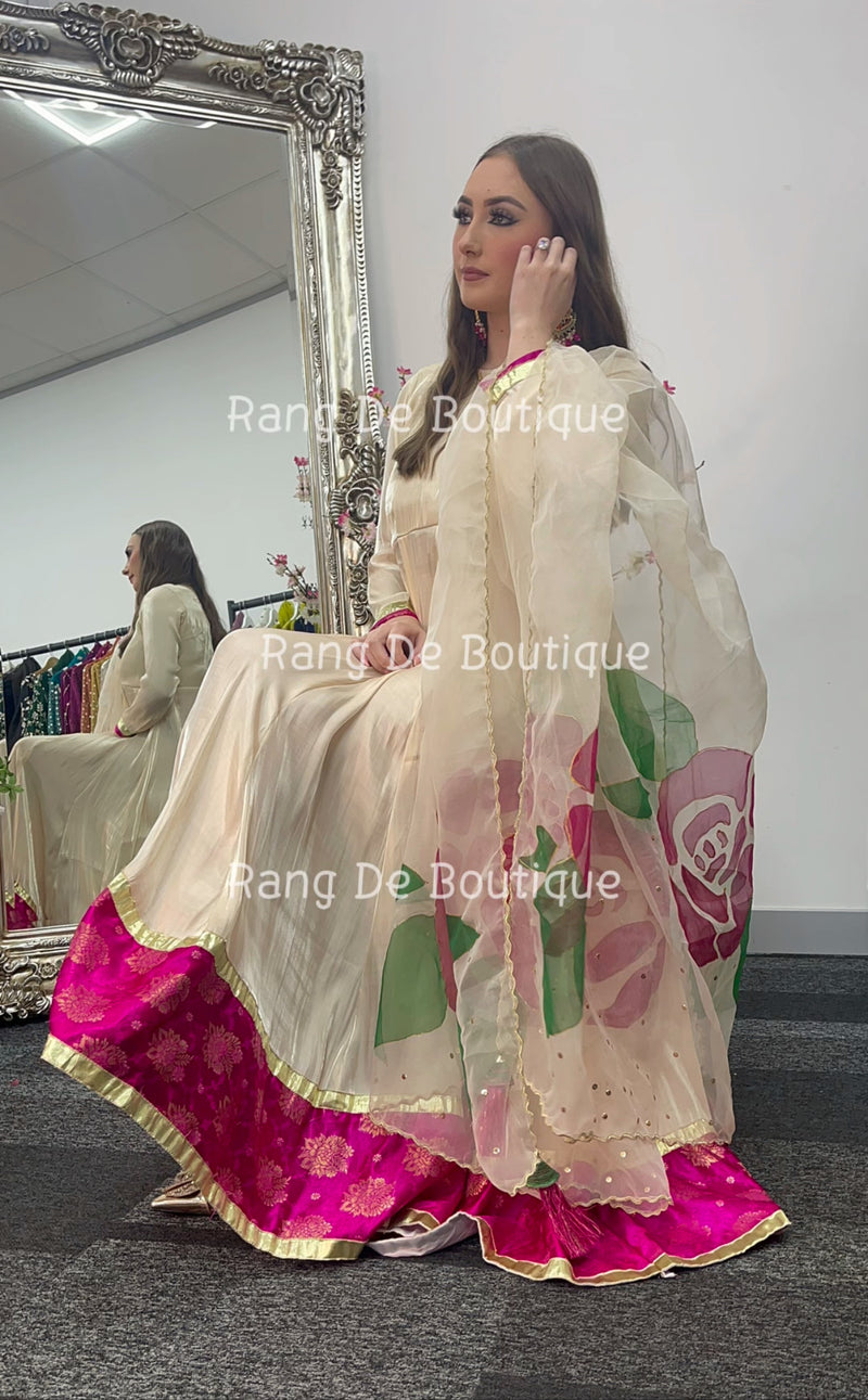 Noor bano - Gold Pishwas with Hand Painted Dupatta -