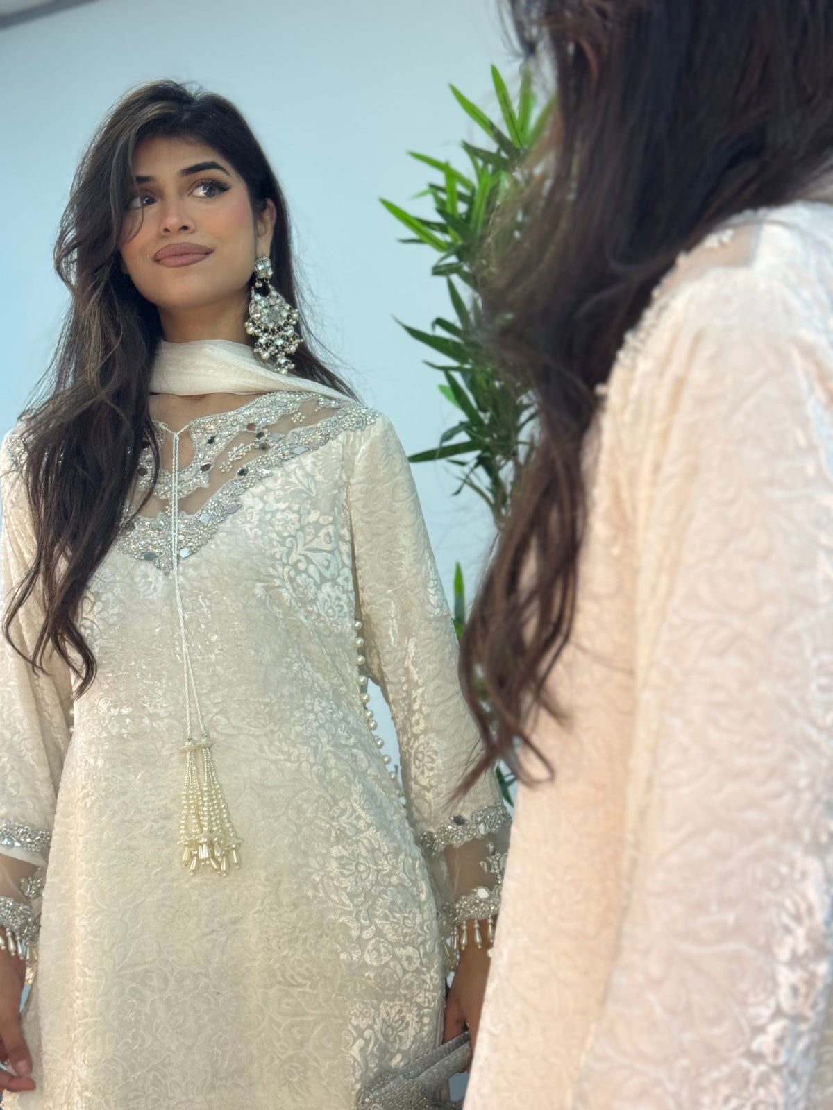 Jheel - White Plachi