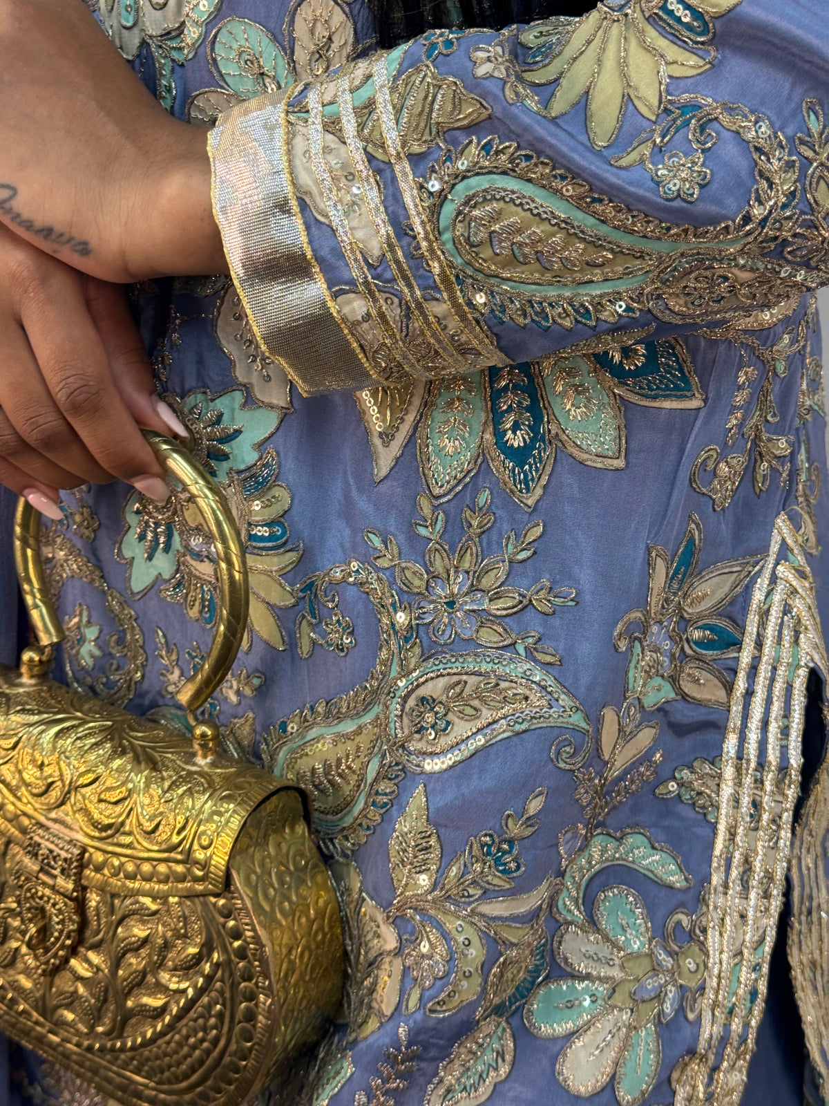 Armani Farshi - Blue