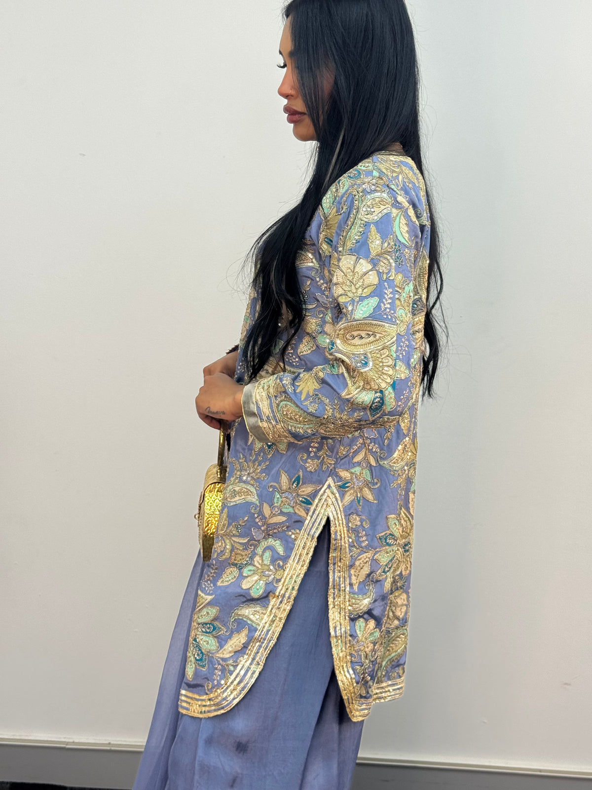 Armani Farshi - Blue