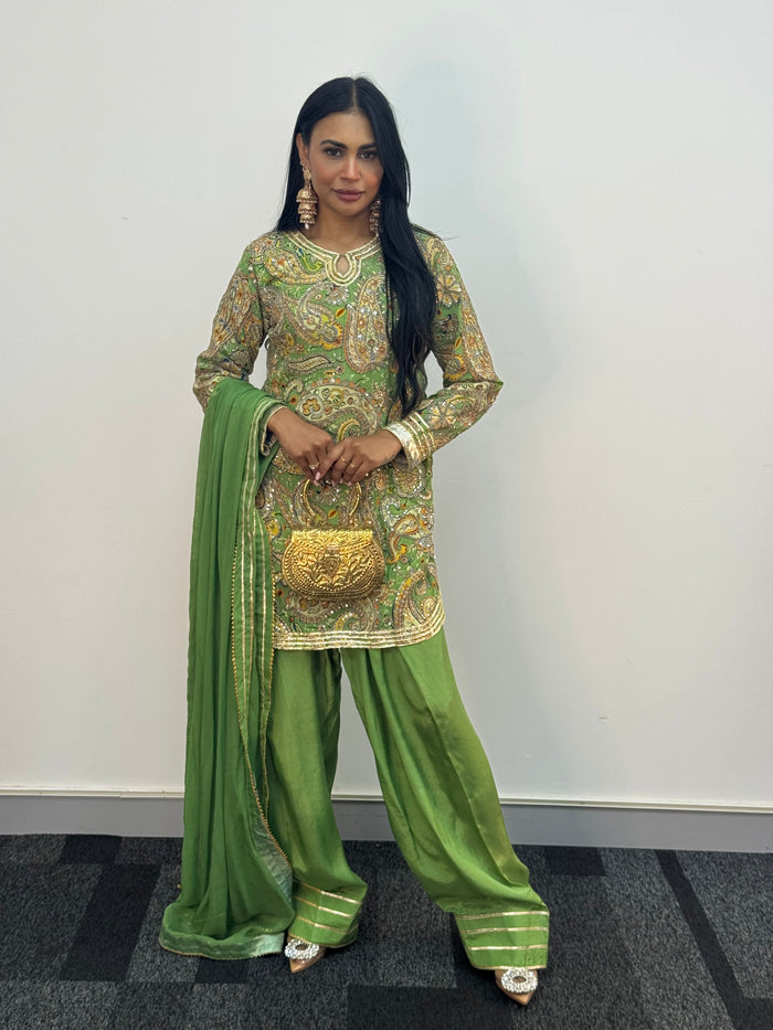 Armani Farshi - Green Paisley