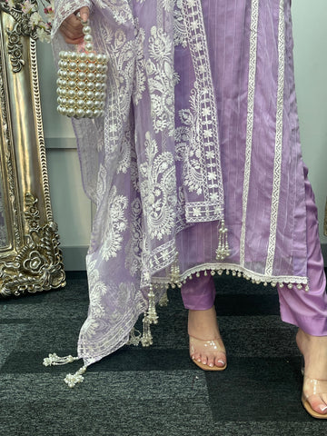 Lilac Pearl - purple & White Chiffon Outfit