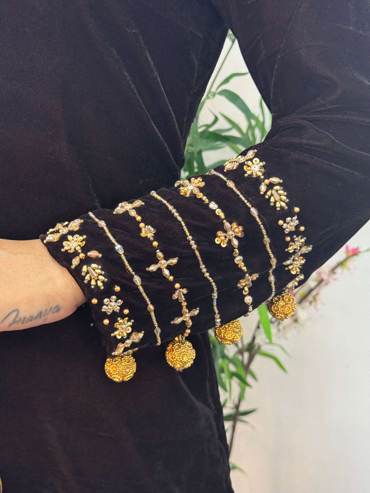 Komal - Velvet - Chocolate Brown