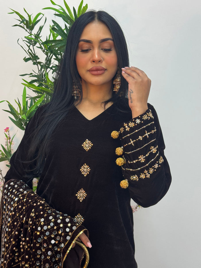 Komal - Velvet - Chocolate Brown