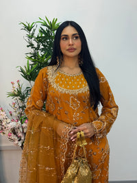 Siyara  - cutdana - Mustard