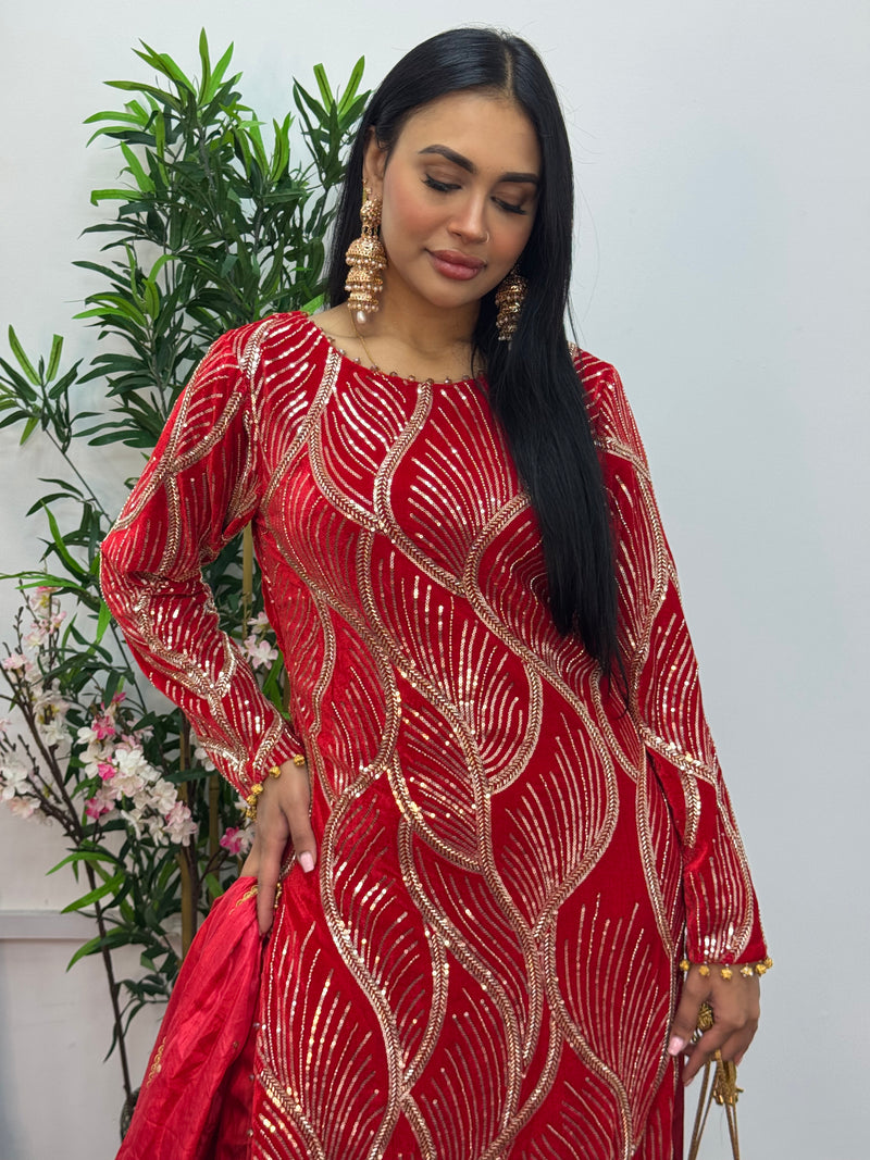 Pia - Cutdana Velvet- Red-