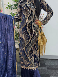 Pia - Cutdana Velvet- Navy