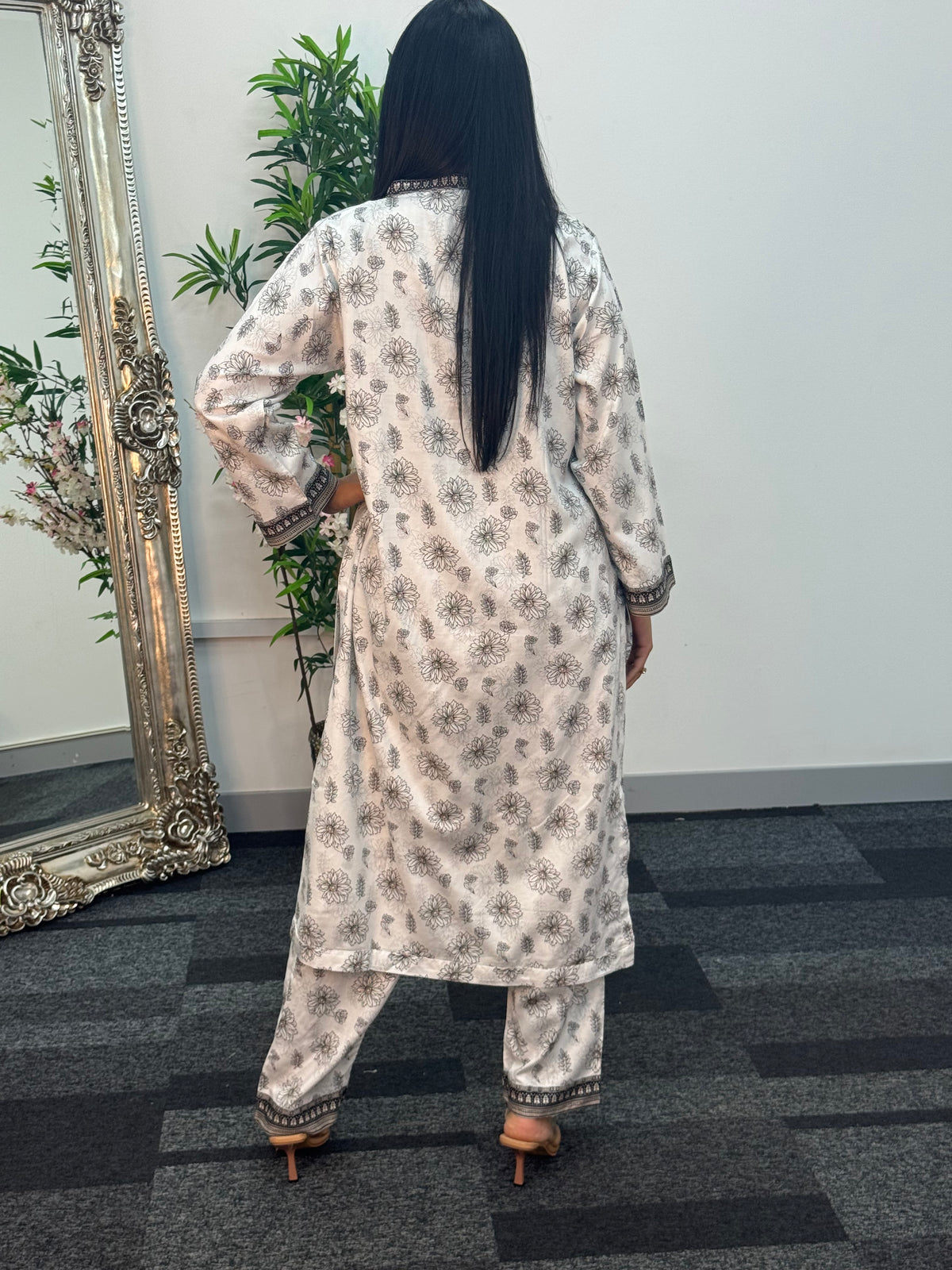 Daily Wear - 2pc Printed Linen - White