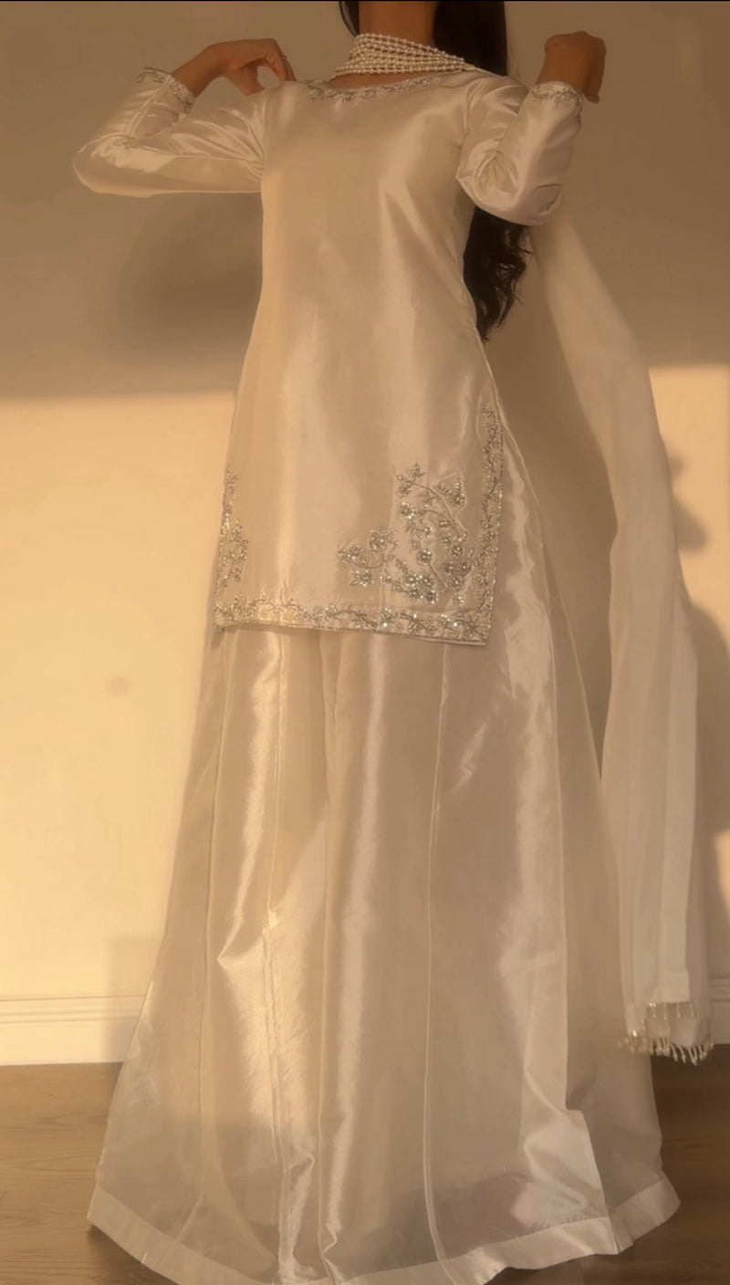 Sitara - white - Preorder