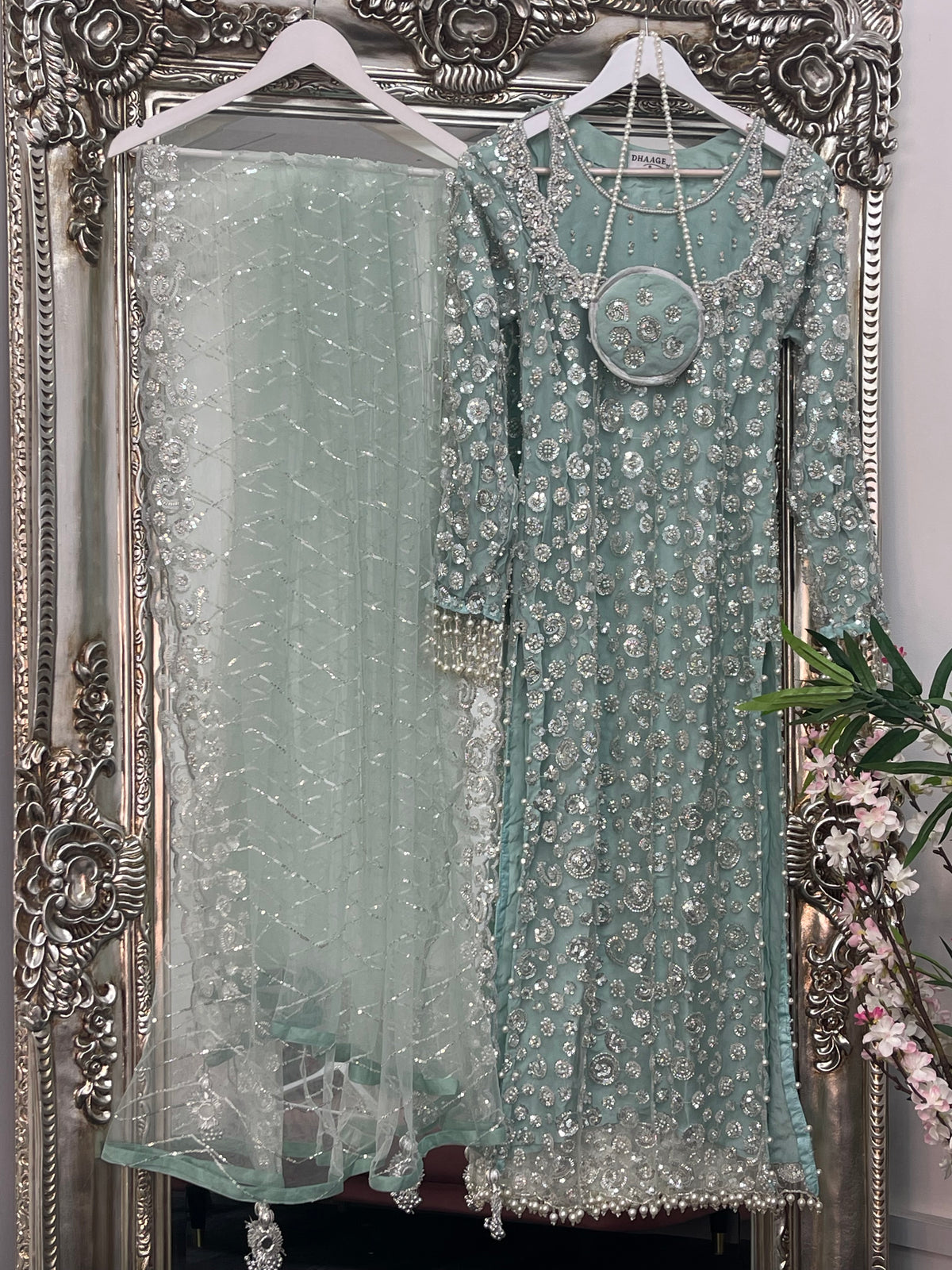 Baali - cutdana - Mint Bali -