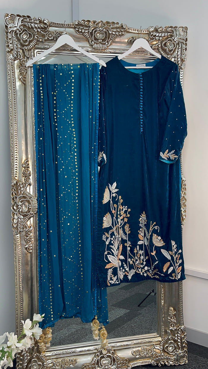 (Preorder 4 weeks) Ayeza - Velvet Teal -