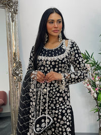 Baali - cutdana - Black Bali -