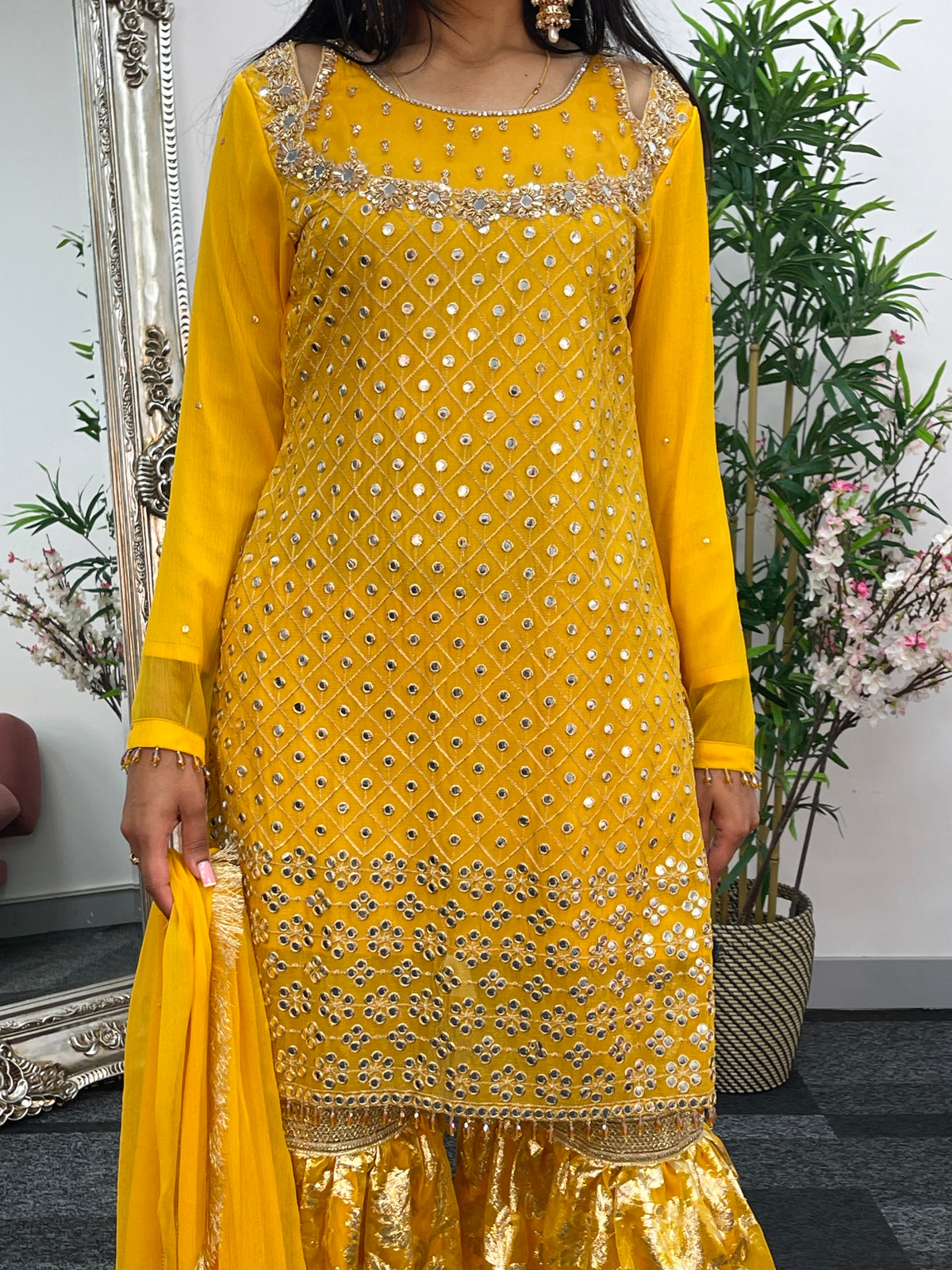 Geet Garara Set - Yellow