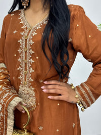 Gota Pati - Brown