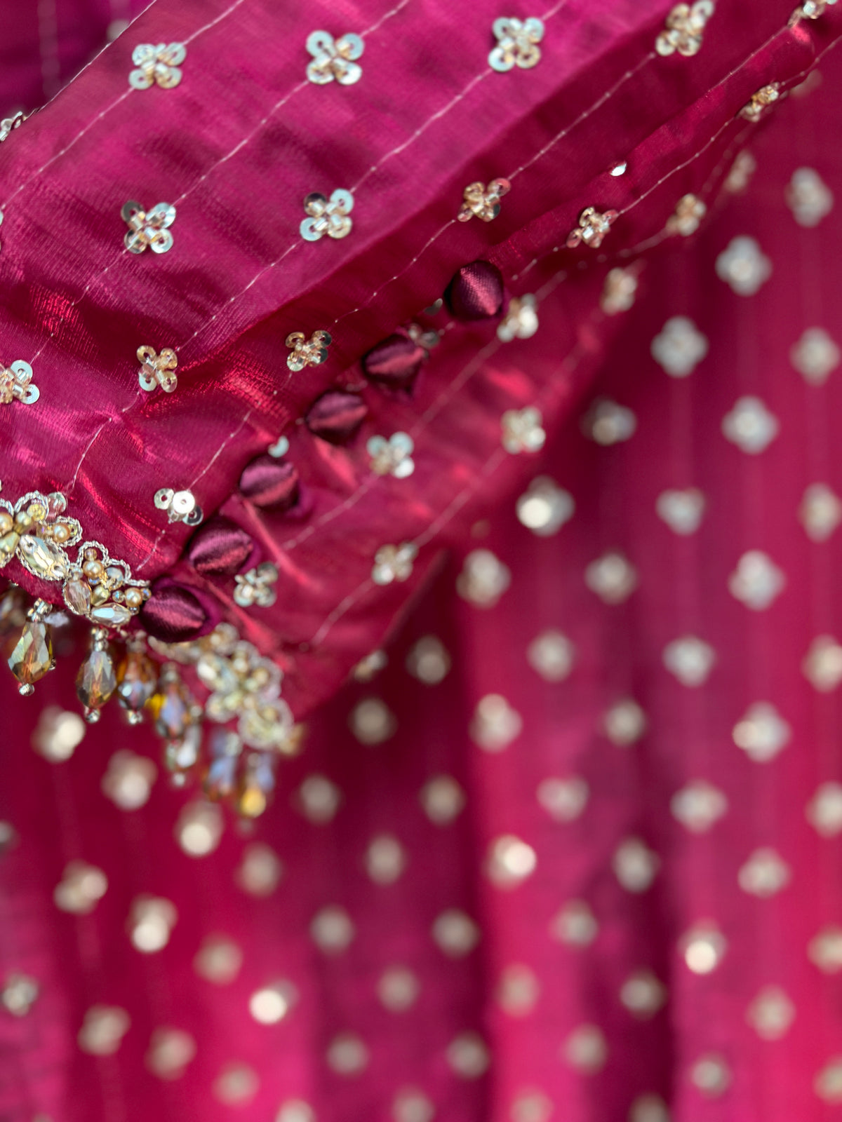 Parwana - maroon / Red