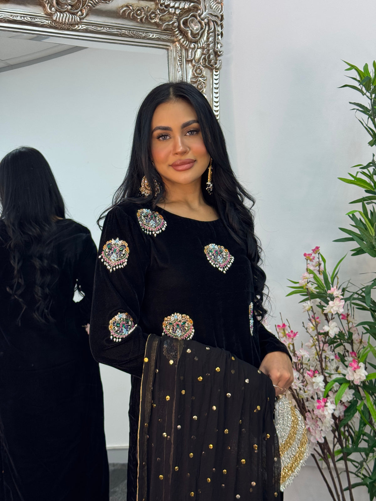 (Preorder ) Meena Kaari - Black