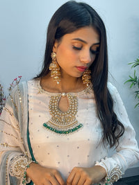 Laila- White - T