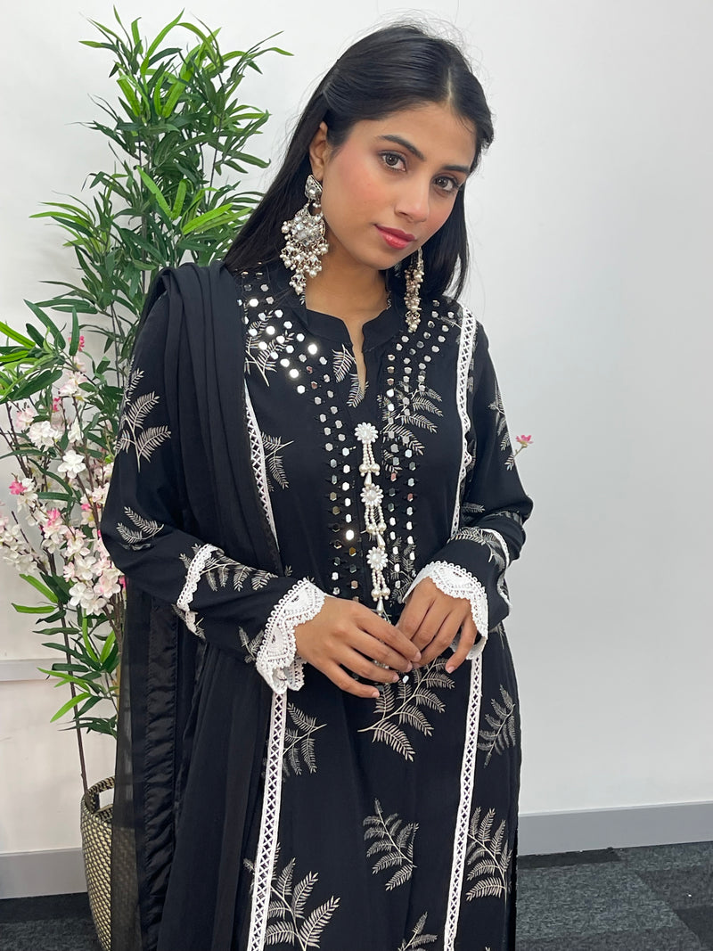 Nisha Black Linen - D