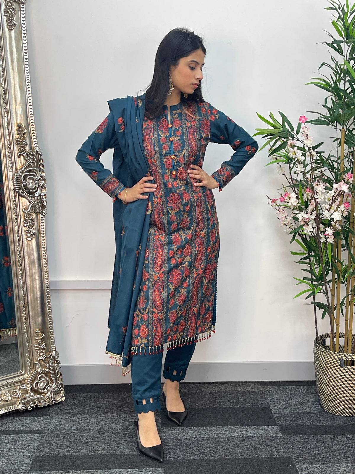 Bareeze Karandi Outfit (rd113)
