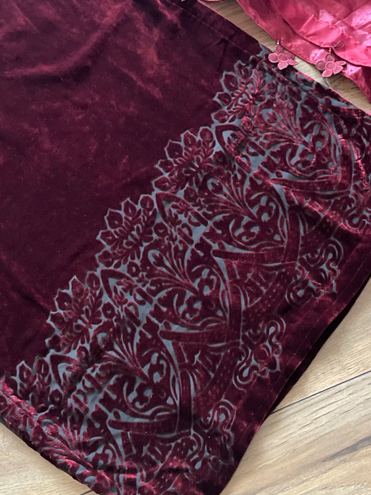 “Wine B” Sheesha X Velvet Maroon Plachi Daman with silk dupatta winter - Rang de Boutique