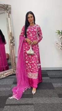 Rose Crush Maxi - Hot Pink cutdana - D