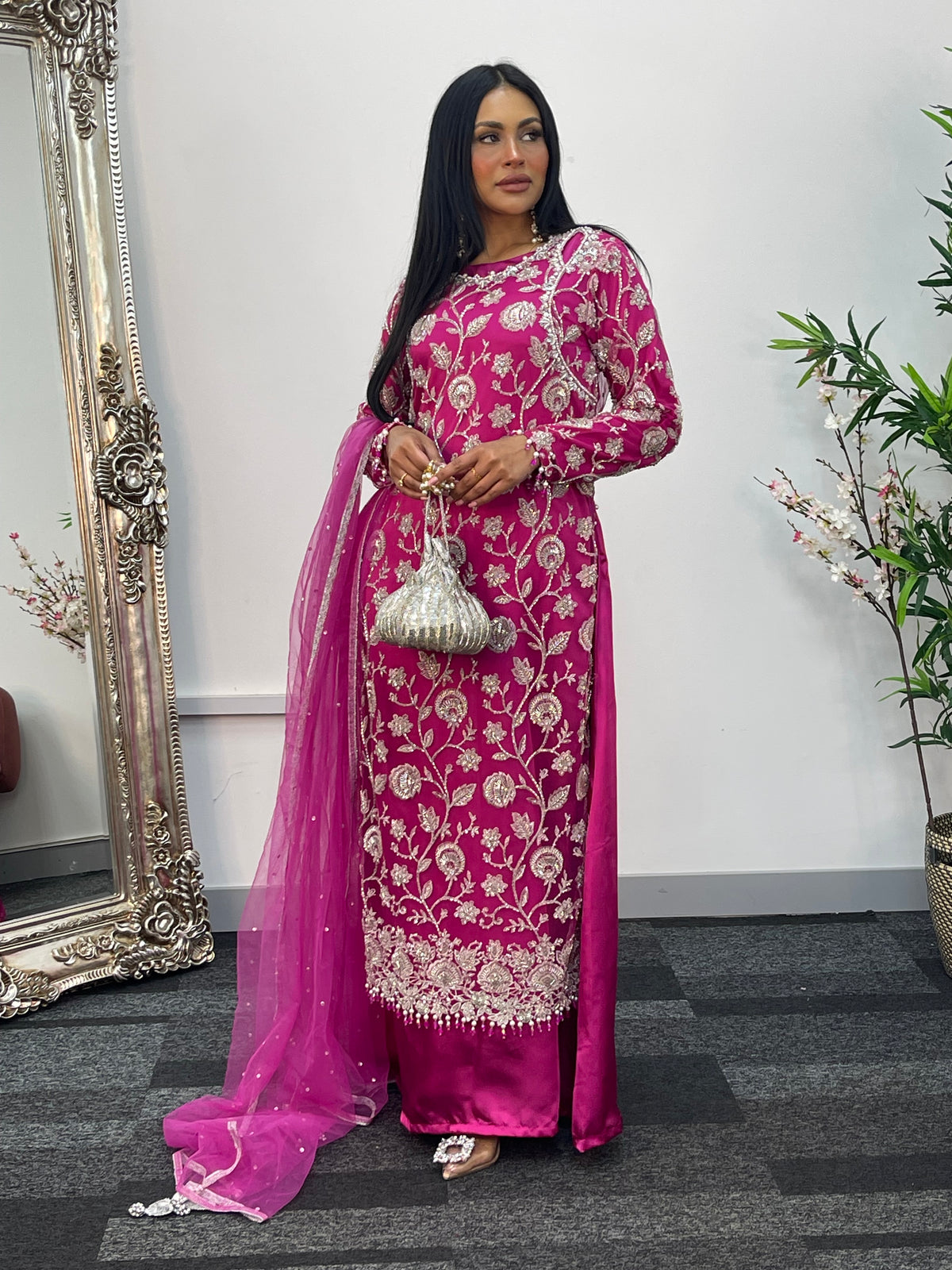 Rose Crush Maxi - Hot Pink cutdana - D