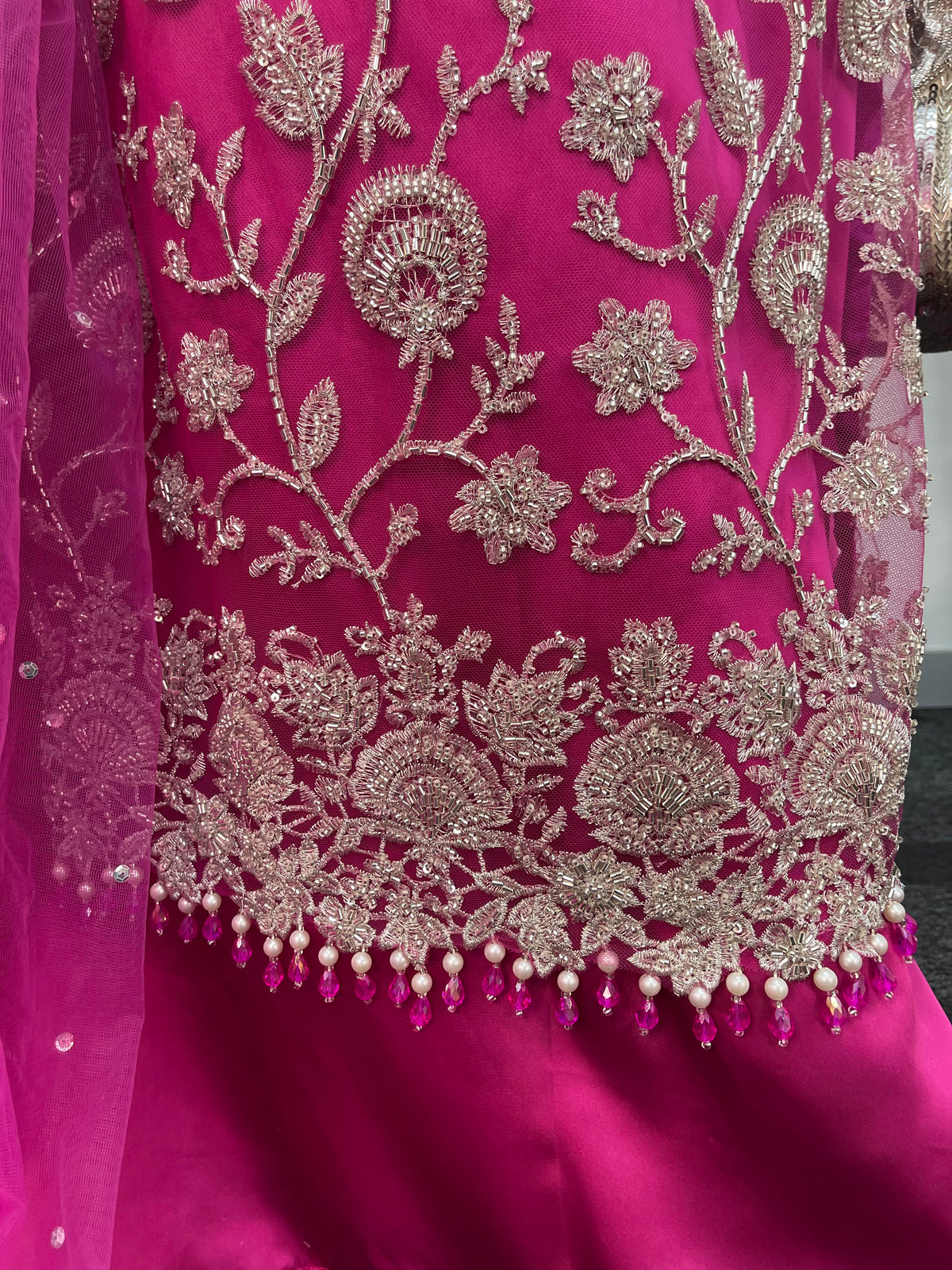 Rose Crush Maxi - Hot Pink cutdana - D