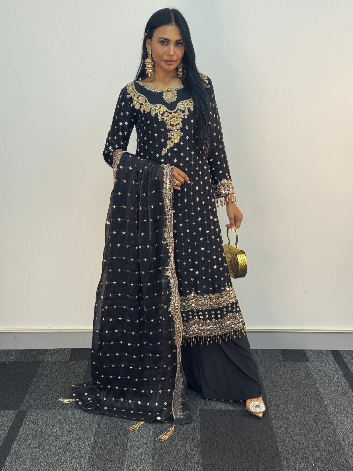 Parwana - Black- Cutdana