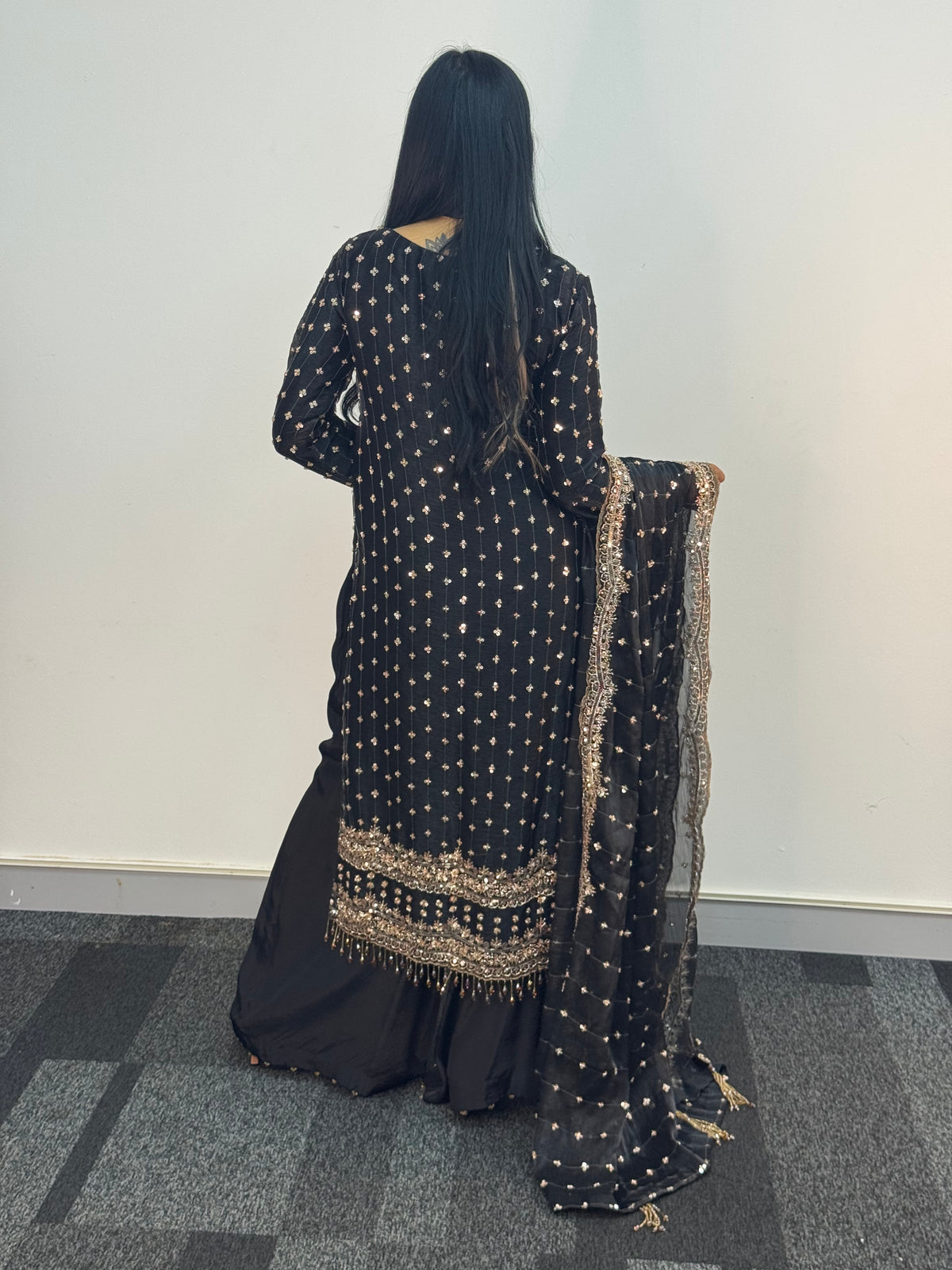 Parwana - Black- Cutdana